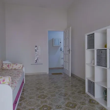 Grimhouse Nápoly
